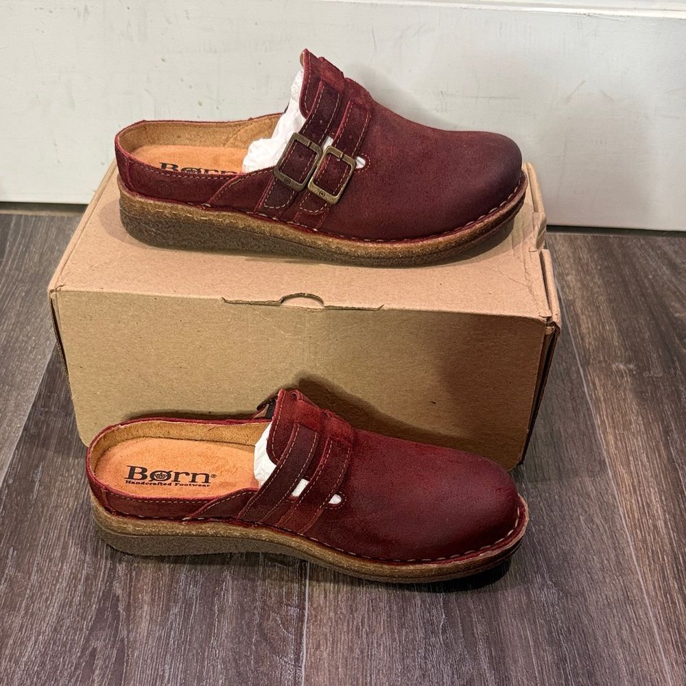 Born the Cort Clog in Burgundy Slip-On Leather Clogs with Buckles Sz 8